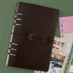 Dark Roast Binder by Esther Glas - Bilde 5