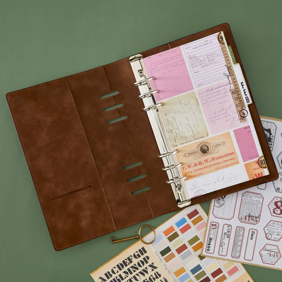 Dark Roast Binder by Esther Glas - Bilde 4